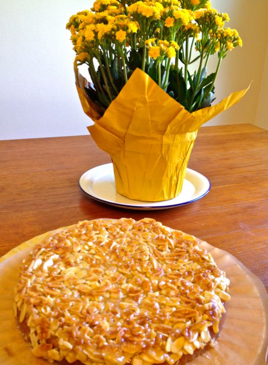 Toscakake (Almond Cake) - Sons of Norway